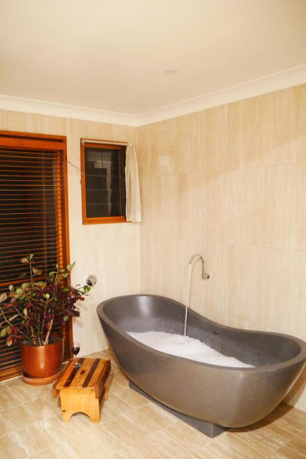 True North - 4Br Home & Garden In Bush Setting With Huge Bath Bilpin Екстериор снимка